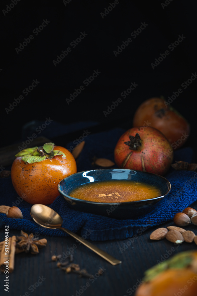 Persimmon with cinnamon Persimmon with cinnamon