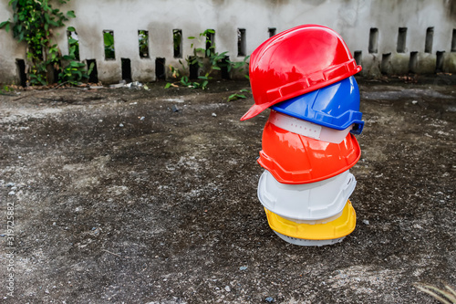 Safety helmets are a safety protection device in construction sites for professional construction workers.