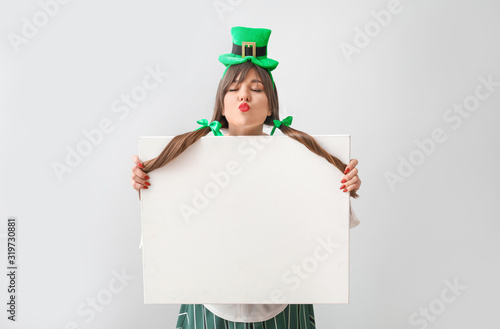 Funny young woman with blan...
