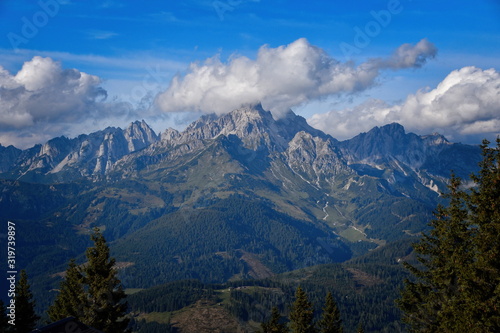 Blick auf das Dachsteingebirge