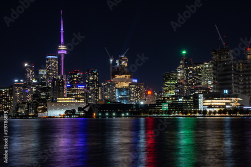 Toronto skyline at night © Madelon Caroline