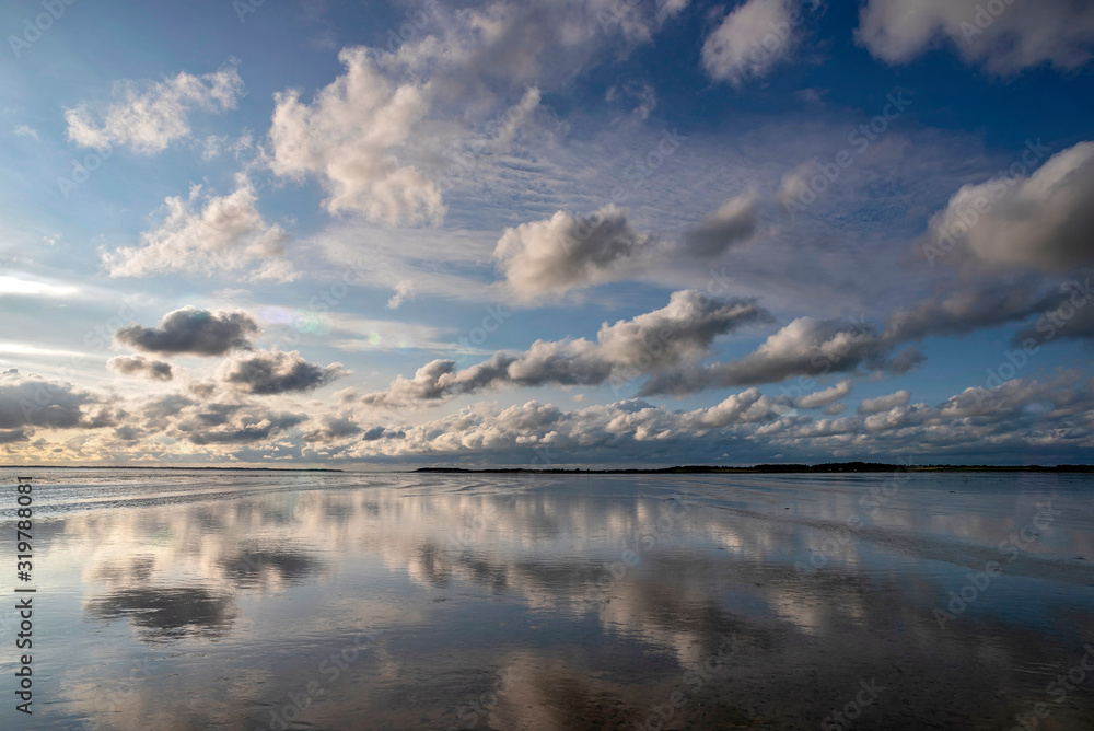Obraz premium Wolkenstimmung über der Nordsee