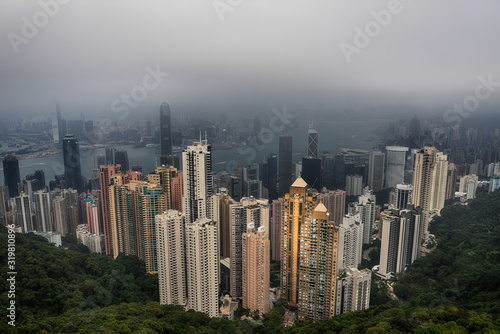 hong kong skyline © MOHAMED_TAZI