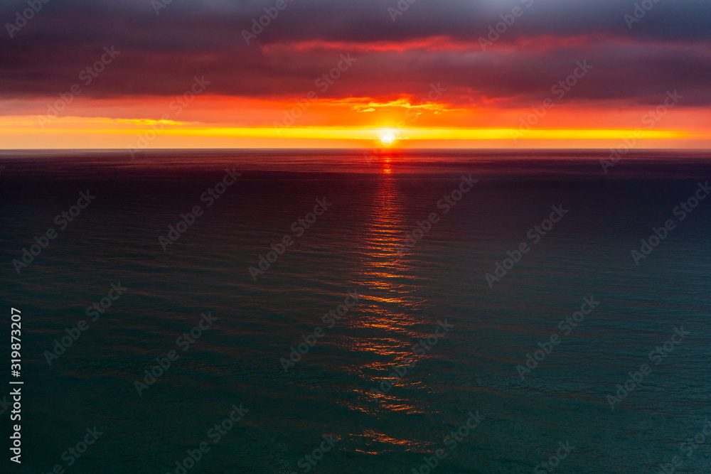 Fototapeta premium sunset over the sea