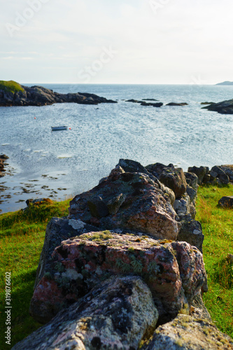 Blick über Oldshoremore beach, Bucht mi Sandstrand im Norden von Schottland photo