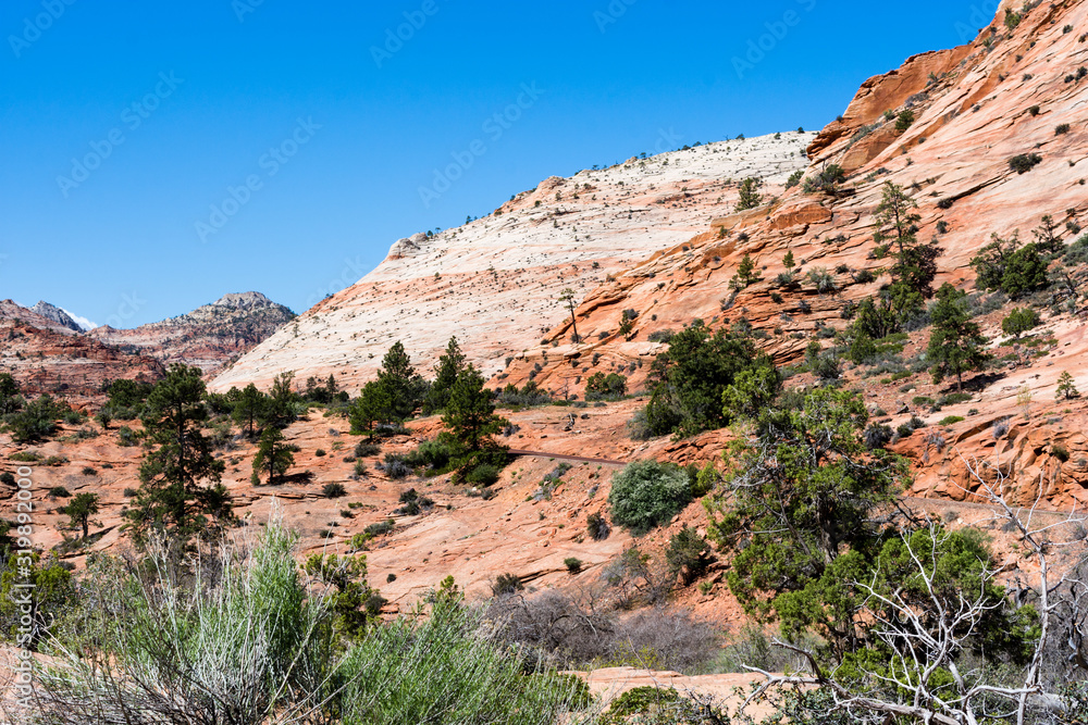 Dramatic scenery along higway 9 on the way from Zion to Bryce Canyon National Park - Utah, USA Dramatic scenery along higway 9 on the way from Zion to Bryce Canyon National Park - Utah, USA