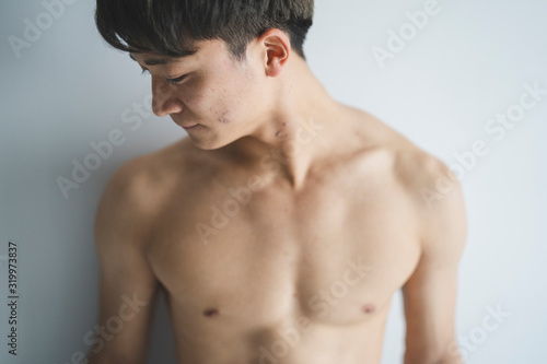 筋肉男子