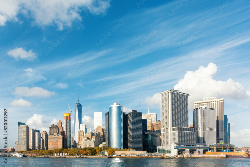 Obraz premium The Skyline of South Manhattan in New York City from the Staten Island Ferry