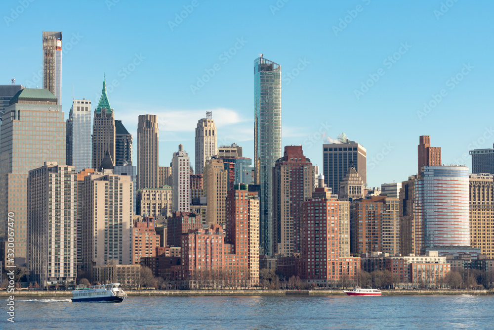 Fototapeta premium Lower Manhattan New York City Skyline along the Hudson River