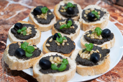 bruschetta with black olives