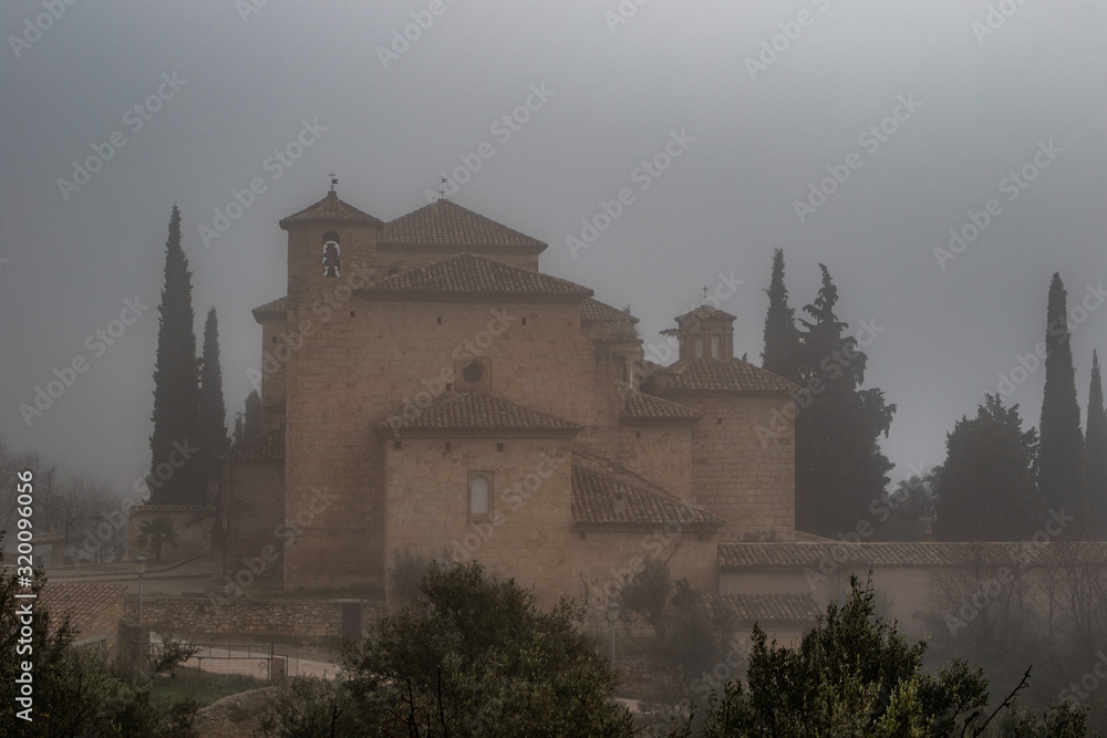 Kloster im Nebel