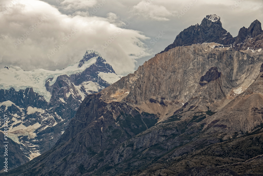 Chile – postcard views of mountain peaks.
