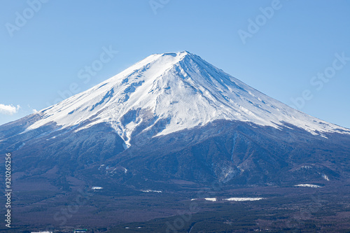 快晴の冬の富士山