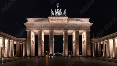 historic brandenburg gate berlin at night, brandenburger tor, nightscape, germany