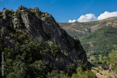 paisaje montañoso de León, España