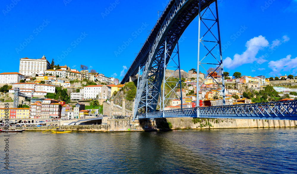 Fototapeta premium Ponte Dom Luís in Porto/Portugal