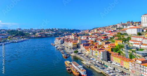 Fototapeta Naklejka Na Ścianę i Meble -  Panoramansicht Porto/Portugal