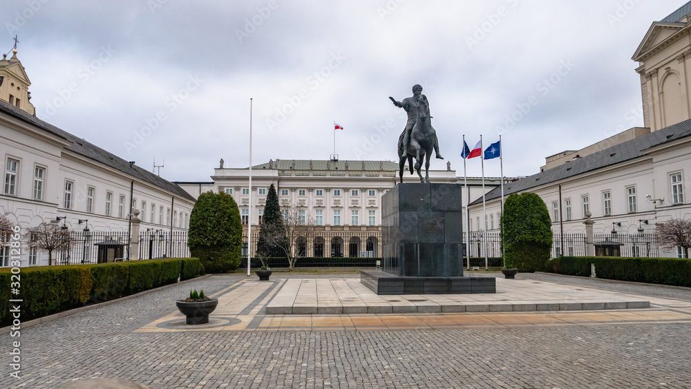 Fototapeta premium Josef Poniatowski monument in front of president palace in Warsaw, Poland.