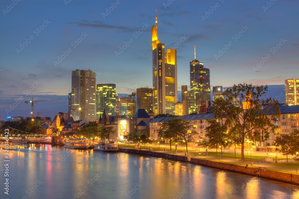 Obraz premium Skyline Frankfurt HDR1