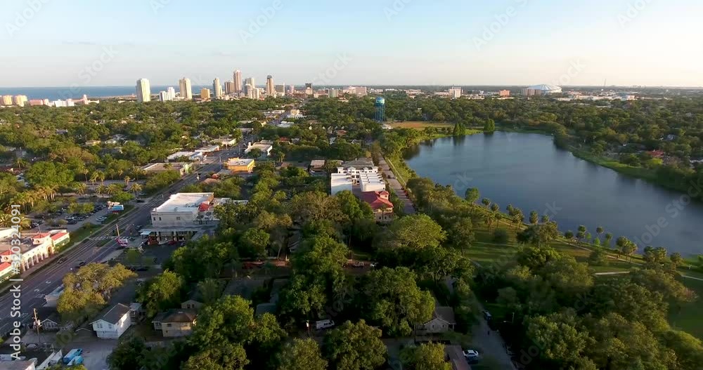 4K Aerial Panning Video of Downtown St Petersburg from Crescent Lake Park 4K Aerial Panning Video of Downtown St Petersburg from Crescent Lake Park