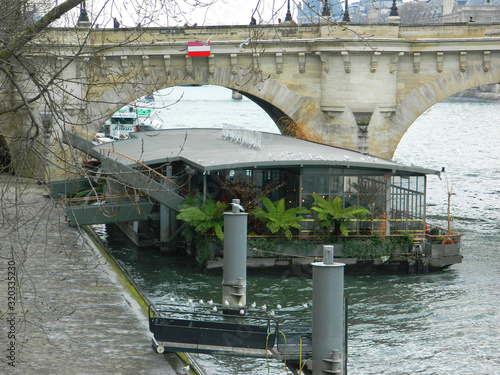 Floating restaurant, Cafe on water, Paris France    photo