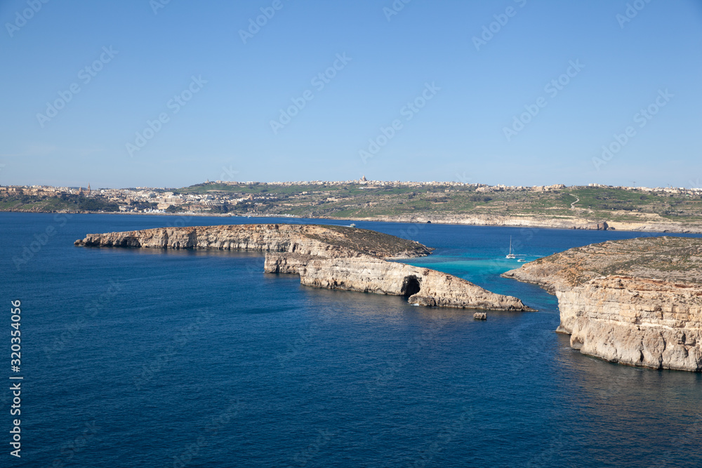 Blue Lagoon, Comino, Malta Blue Lagoon, Comino, Malta