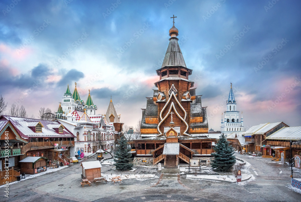 Fototapeta premium Вид на Храм Святителя Николая View of the Church of St. Nicholas