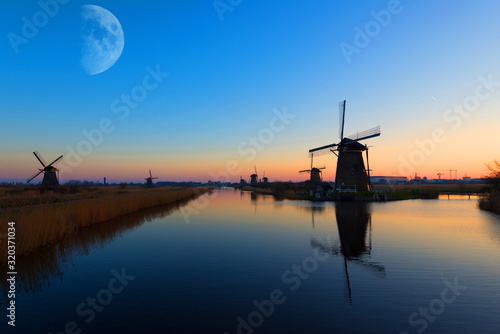 Kindwerdijk Holland Windmills