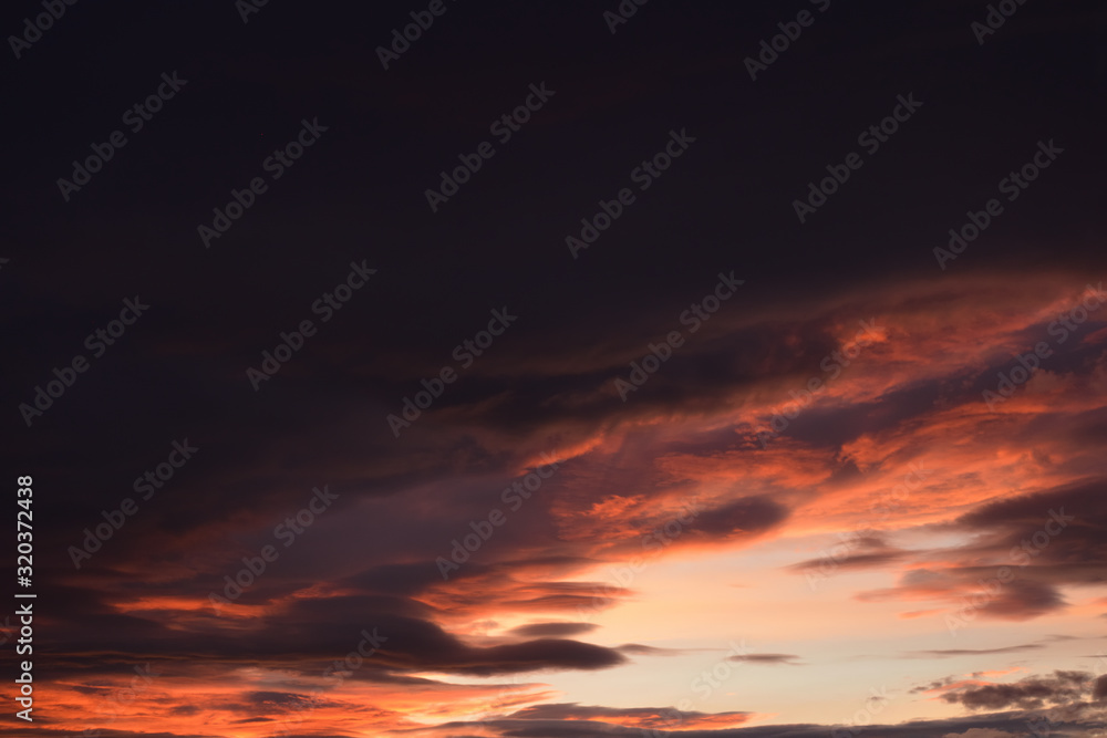 Fototapeta premium Ciel rougeoyant