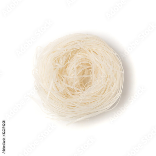 Fotografía Raw dry rice noodles. Traditional asian rice vermicelli