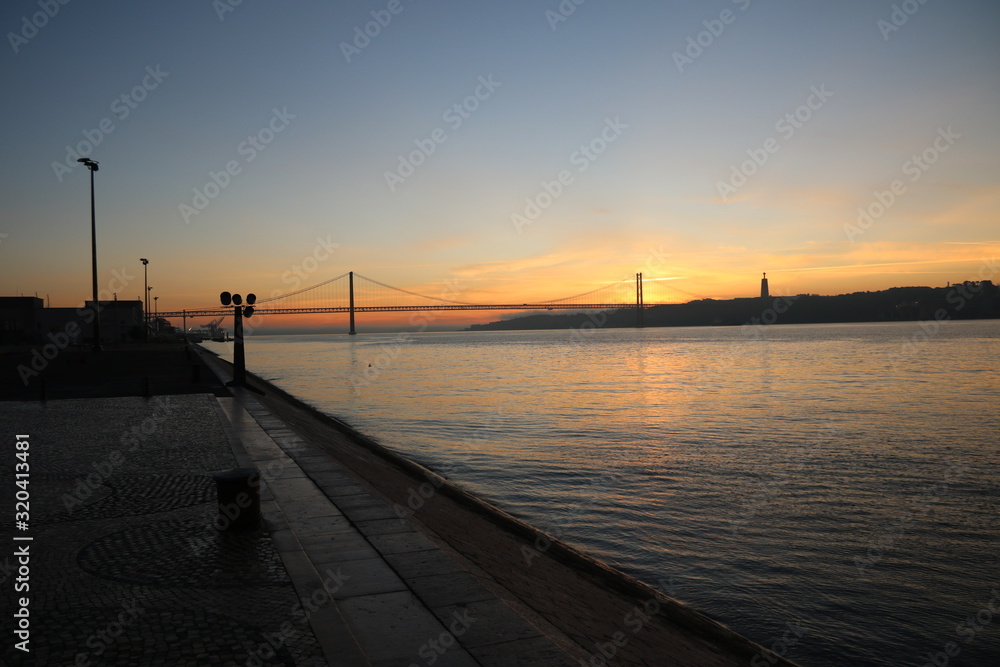 amanhecer em Belém lisboa