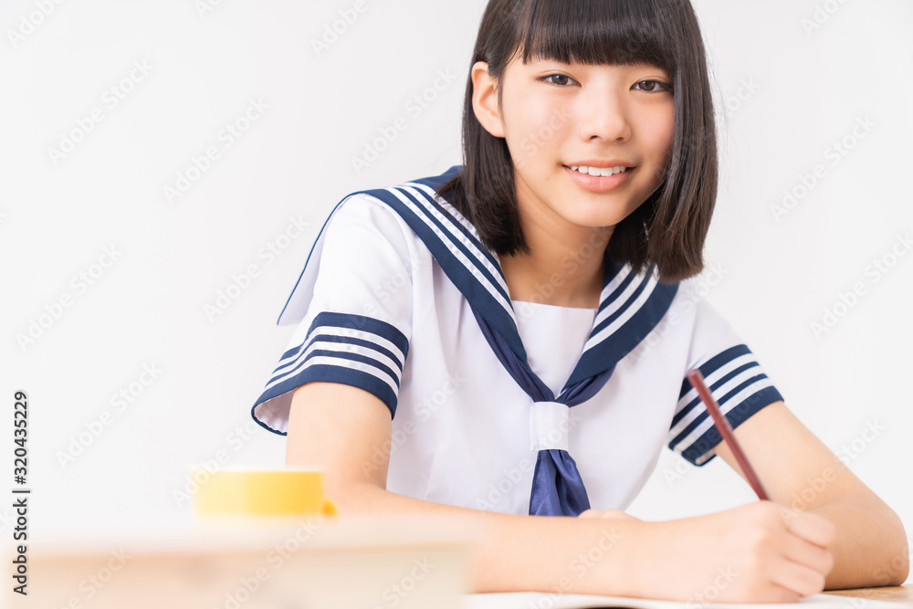 勉強する女の子 制服 勉強する女の子 制服