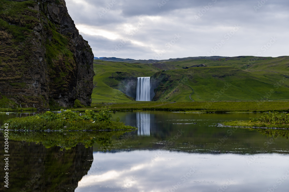 Fototapeta premium Skógafoss, a massive waterfall in Iceland