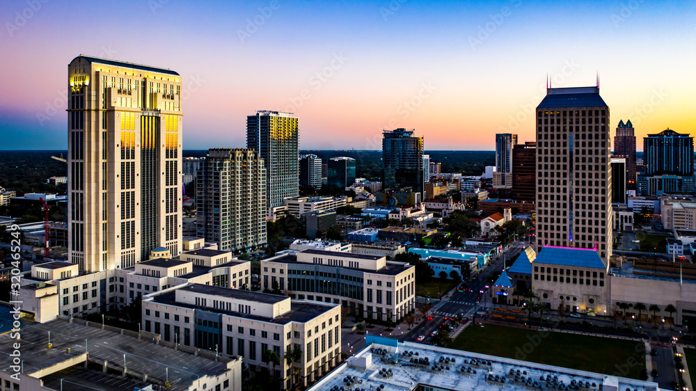 Fototapeta premium Orlando Downtown Cityscape Courthouse HDR at Sunset