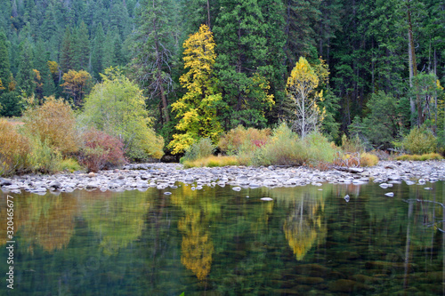 Fototapeta Naklejka Na Ścianę i Meble -  Autumn Reflection on the Merced River (CA 02594)