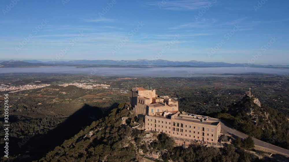 Vista general de la ermita de Sant Salvador. Mallorca (España)
