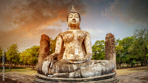 Traphang Ngoen Temple in Sukhothai historical park, Thailand in a summer day © Konstantin
