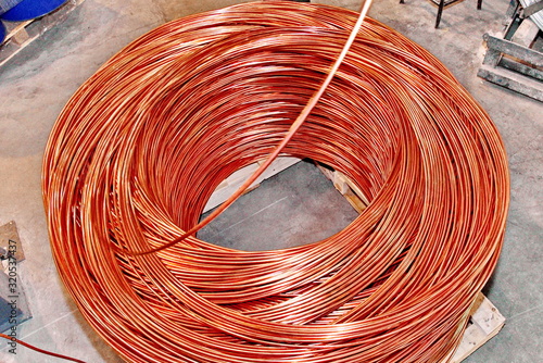 The plant for the production of conductive lived and its twisting.