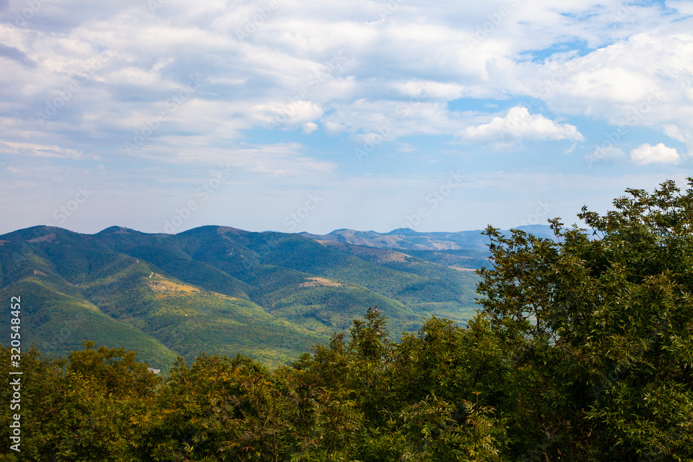Naklejka premium Beautiful view of the mountain peaks