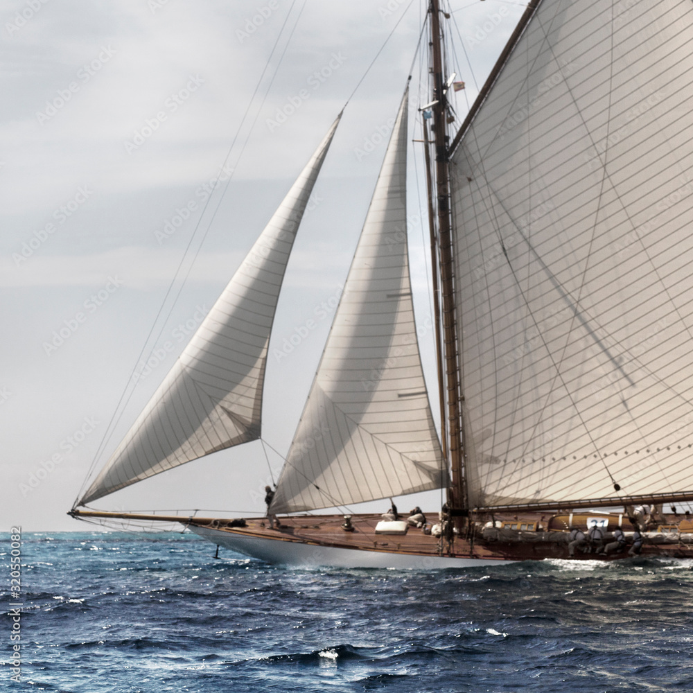 Obraz premium PERFFECT SAILBOAT