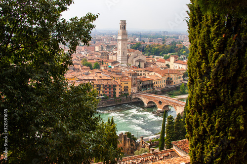 Blick auf Verona vom Castel San _Piedro