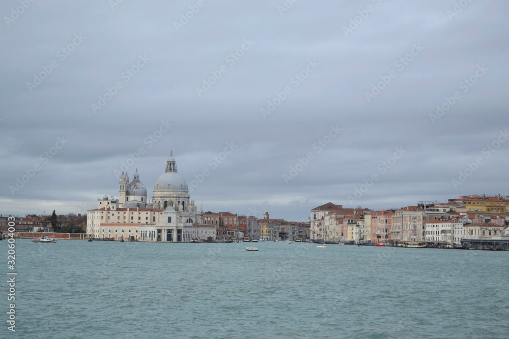view from the boat to venecia