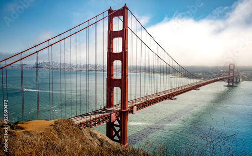 Golden Gate Bridge, San Francisco, California, USA. 