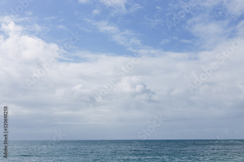 El mar y las nubes © Francisco A. Barlaro