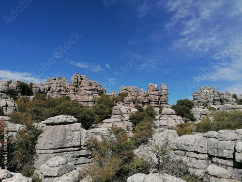 Torcal de Antequera, provincia de Málaga, Andalucía, España La forma única de las rocas se debe a la erosión que ocurrió hace 150 millones de años. 