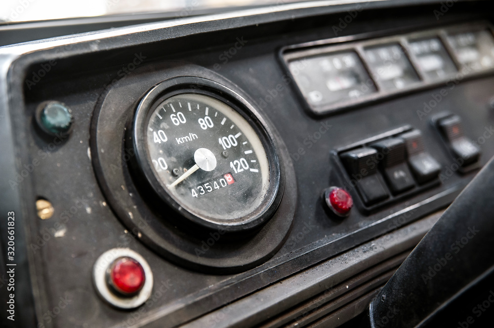 Fototapeta premium Closeup of old analog car indicators