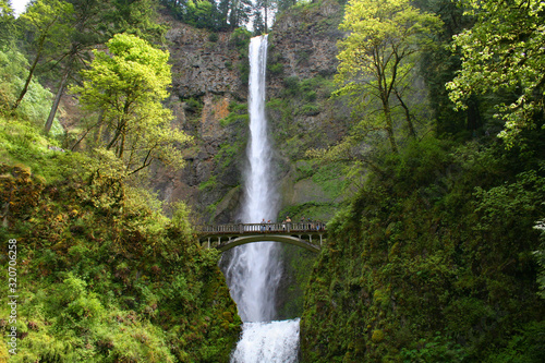 Multnomah Falls (OR 00134)