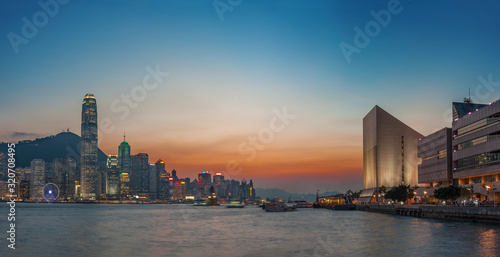 Photography Victoria Harbor of Hong Kong city at dusk