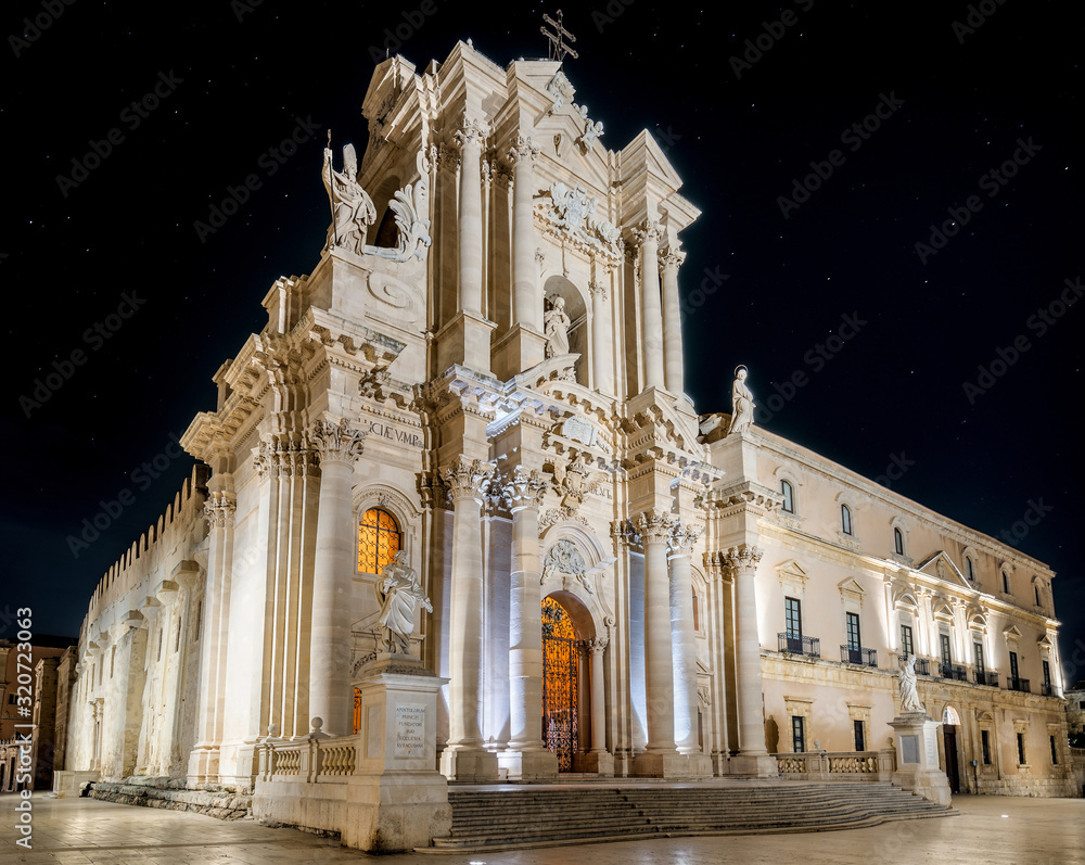 Syracuse Sicily, the cathedral, the night and the stars