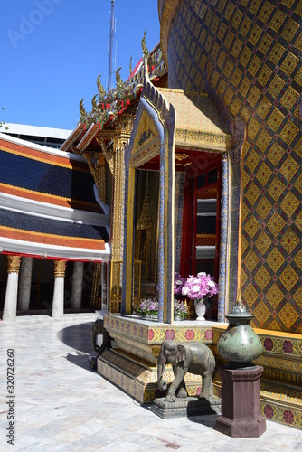 Beautiful Thai Temple Wat Ratchabophit photo